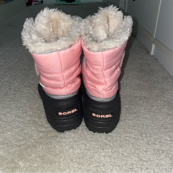 Pink and Black Winter Boots - Picture 4 of 4
